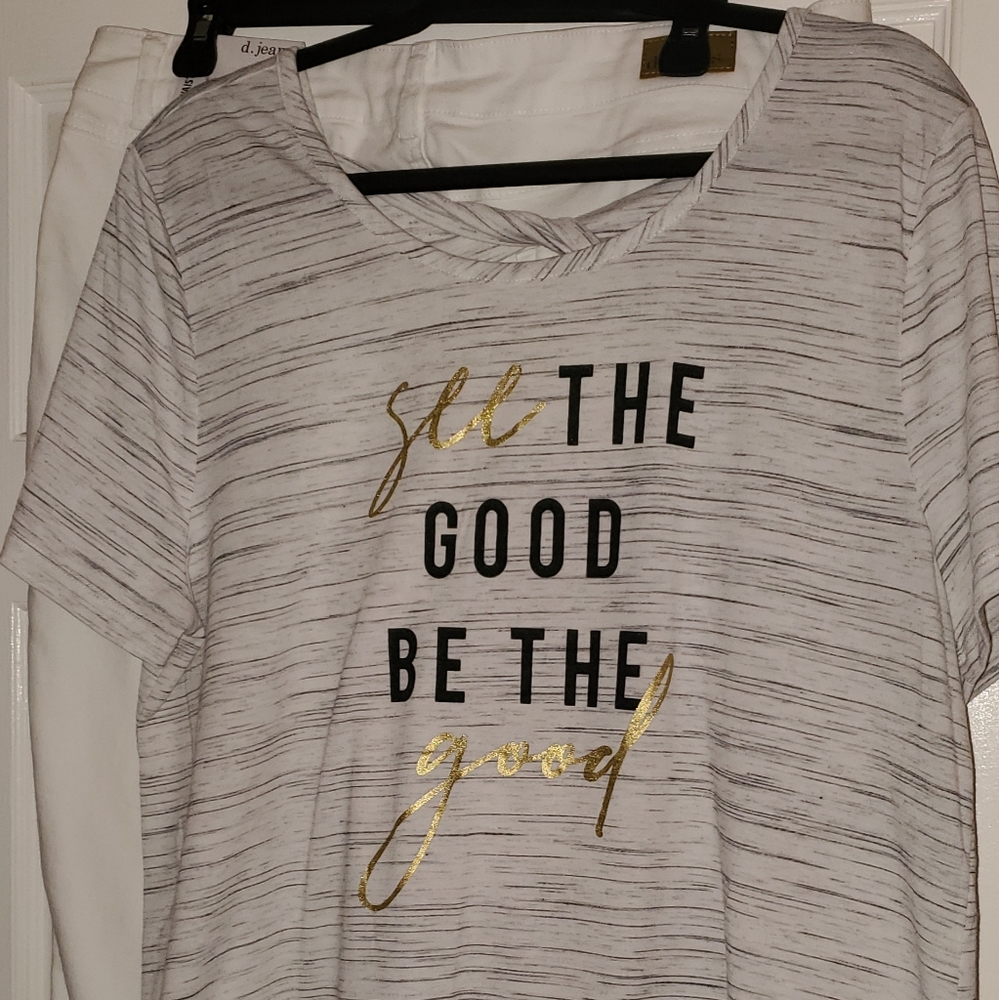 Short sleeve shirt